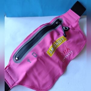 4/$50⭐️Pink Smirnoff Fannypack